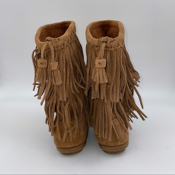 Minnetonka tiered fringed suede boots - Picture 4 of 6